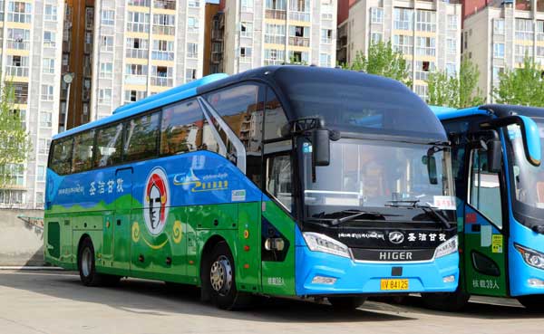 （員工班車租賃），讓員工出行更便捷